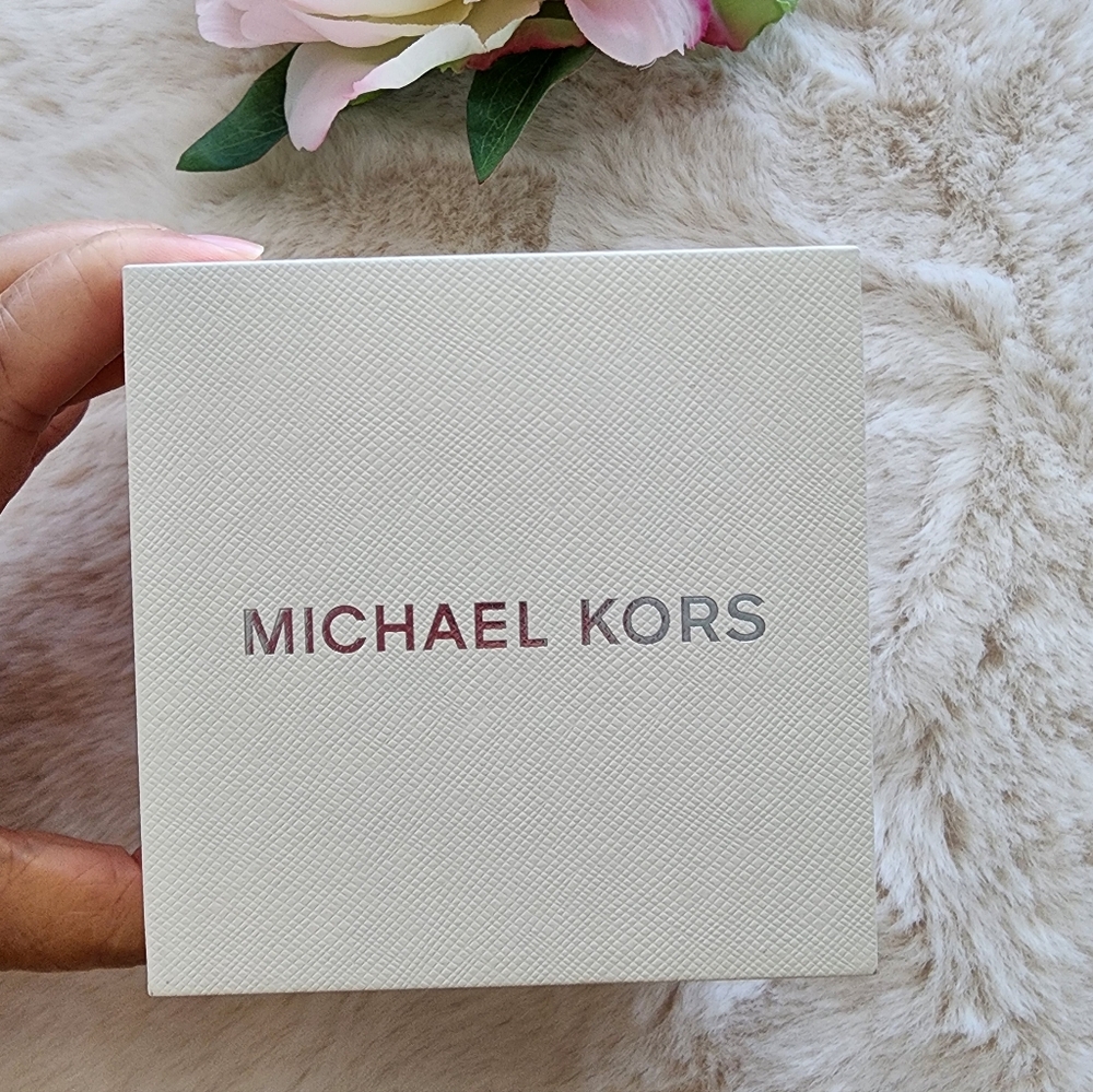 ❤️Box Michael Kors Watch - Picture 3 of 4